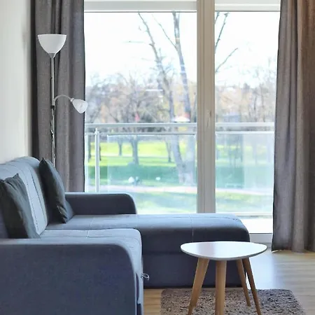 Апартаменти Capital Towers - Apartament Green W Centrum Miasta Z Widokiem Na Rzeke I Park Ряшів
