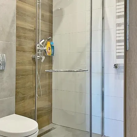 Апартаменти Capital Towers - Apartament Green W Centrum Miasta Z Widokiem Na Rzeke I Park Ряшів