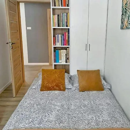 Апартаменти Capital Towers - Apartament Green W Centrum Miasta Z Widokiem Na Rzeke I Park Ряшів